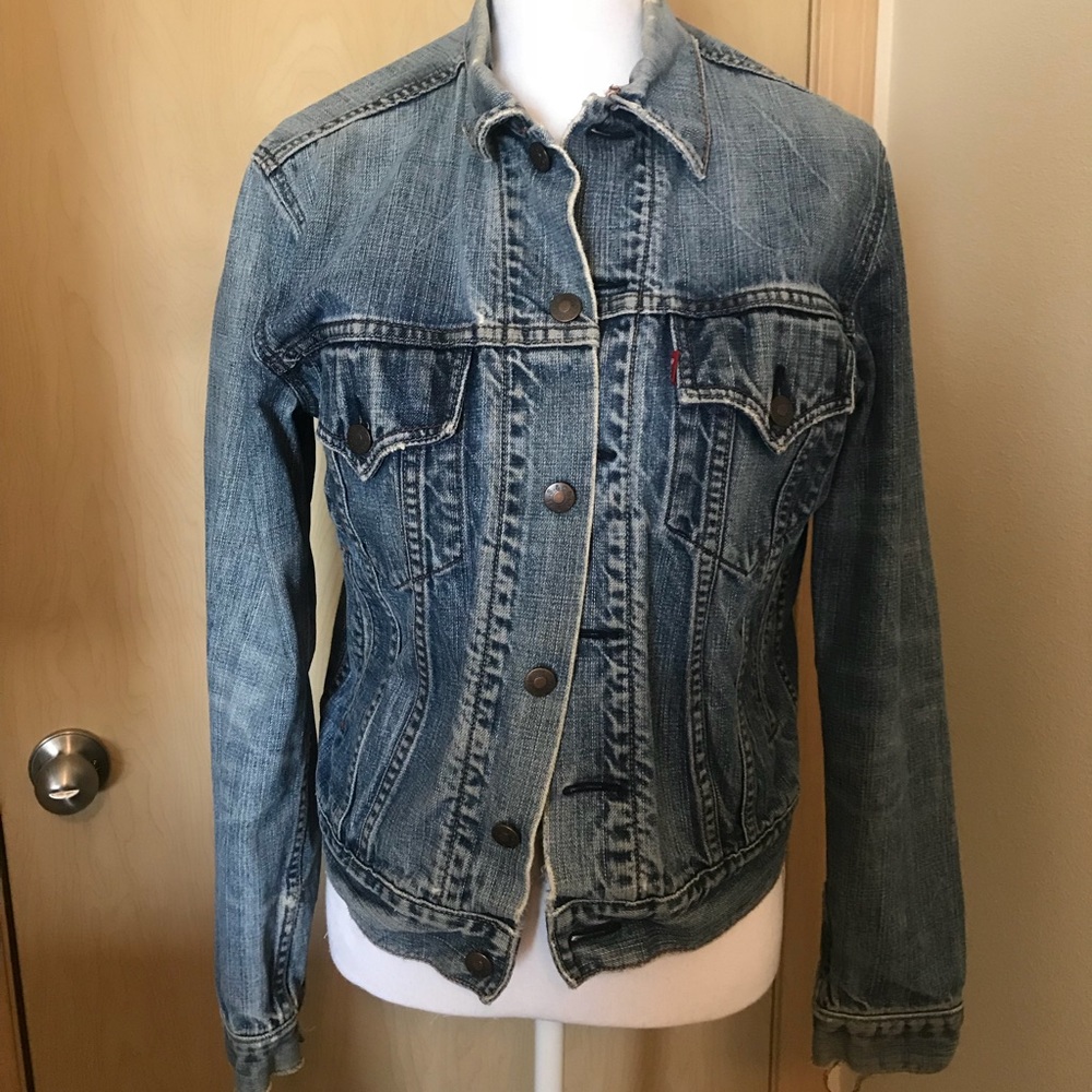 Distressed Levi Denim Jacket